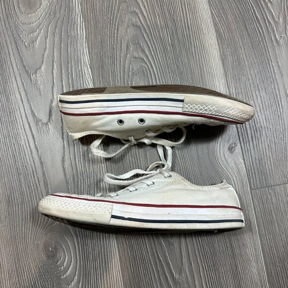 Converse Youth White Low Top Sneakers Size 3 - Picture 5 of 5